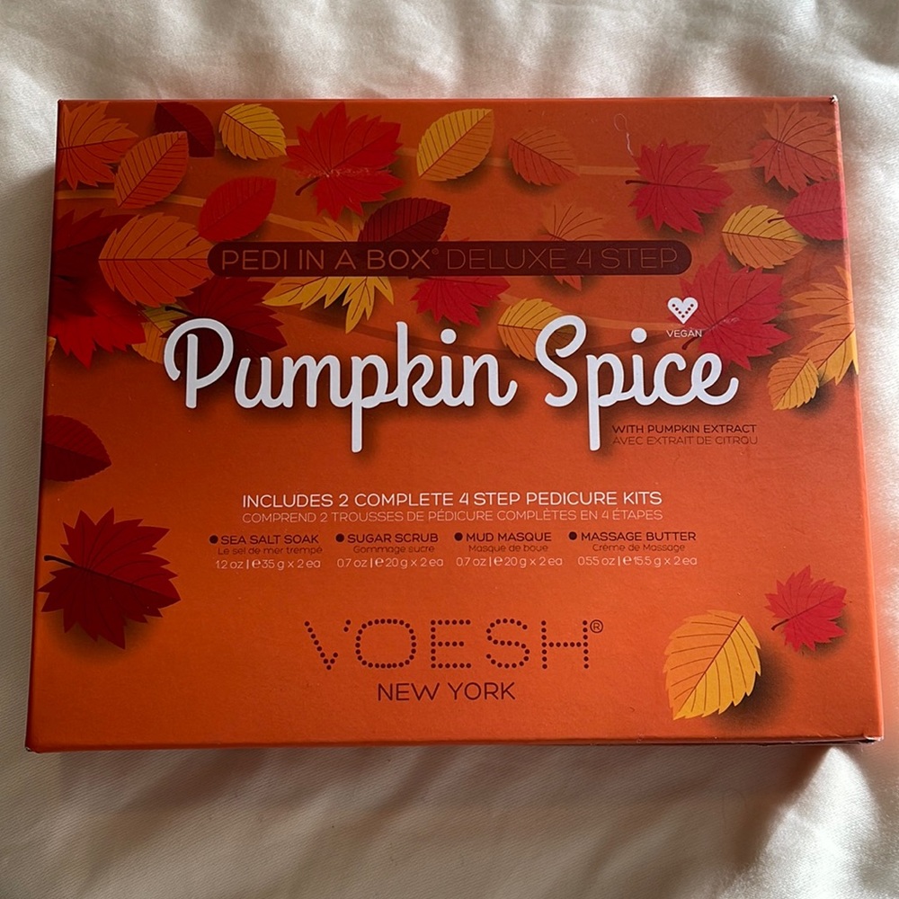 Voesh NY Pedi in a Box - Pumpkin Spice (2 Treatments)